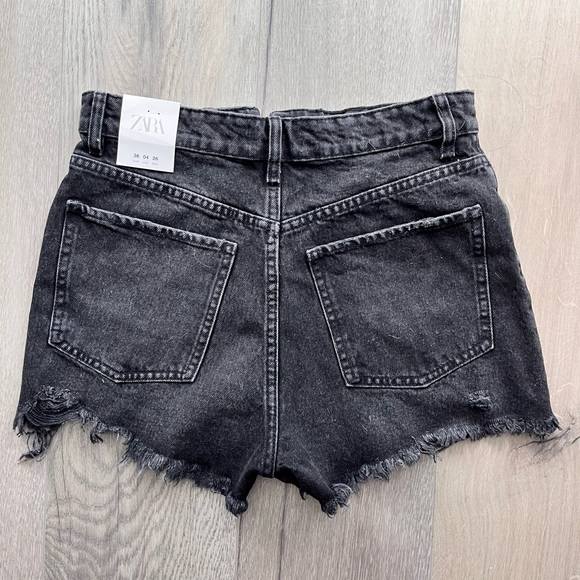 Zara Jean Shorts - Picture 3 of 3